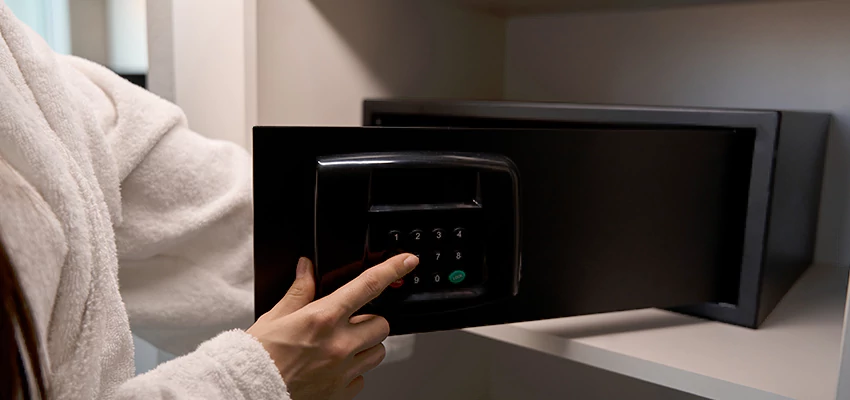 Safe Unlocking Service Company in University of California Davis, California