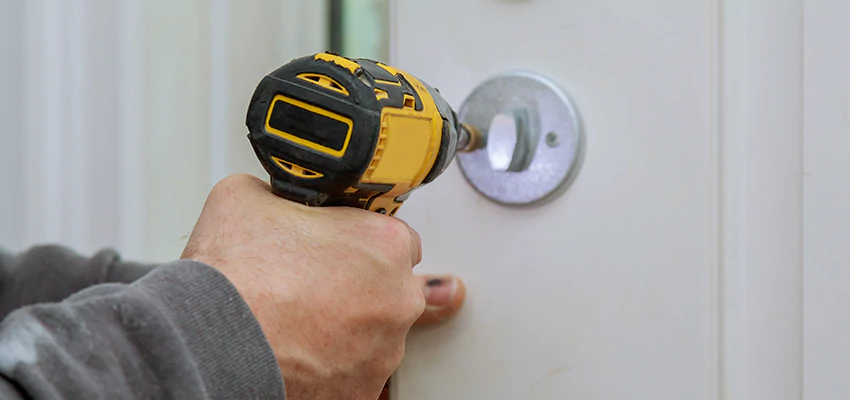 Street Locksmith For Smart Lock Repair in University of California Davis, CA