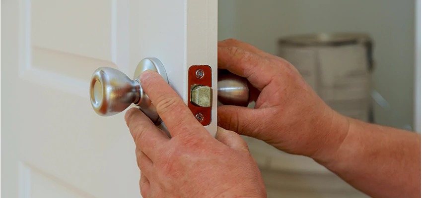 AAA Locksmiths For lock Replacement in University of California Davis, California